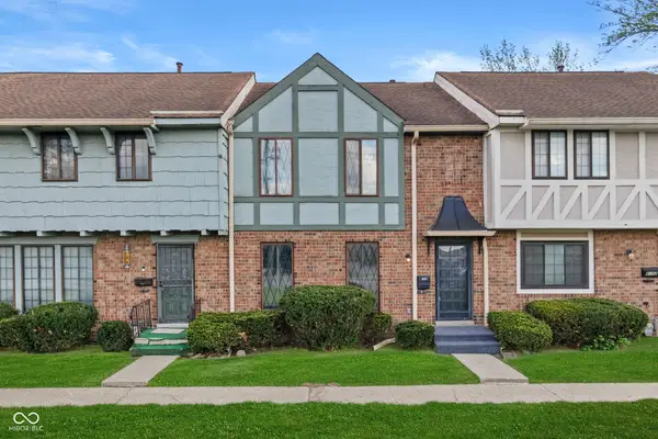 8104 Bromley Place, Indianapolis, IN 46219