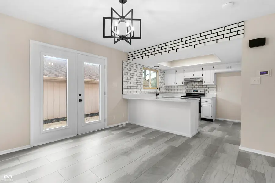 8104 Bromley Place, Indianapolis, IN 46219 - #2