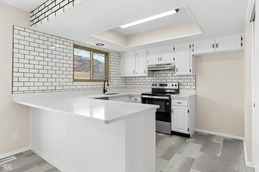 8104 Bromley Place, Indianapolis, IN 46219 - #3