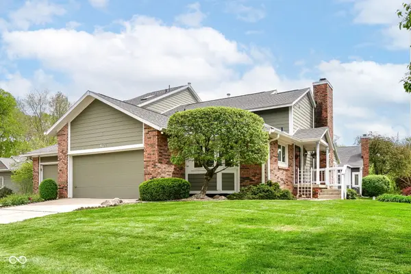 8121 Foxchase Drive, Indianapolis, IN 46256