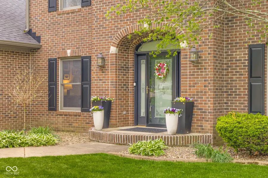 6075 Chinkapin Drive, Columbus, IN 47201 - #2