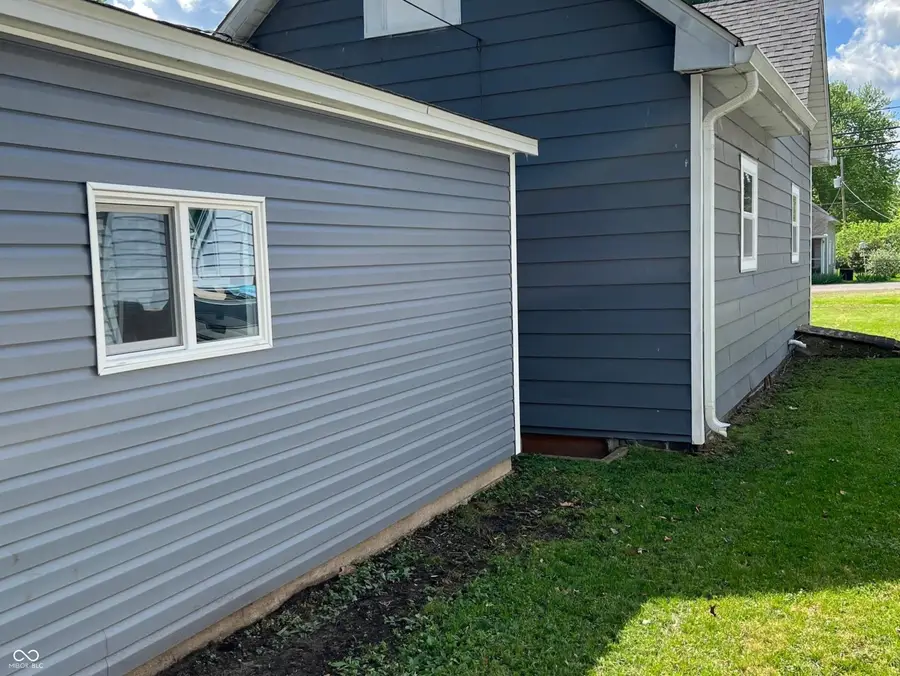 734 S 6th Street, Clinton, IN 47842 - #3