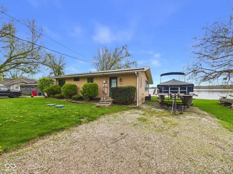 8746 S Valentine Road, Claypool, IN 46510 - #3