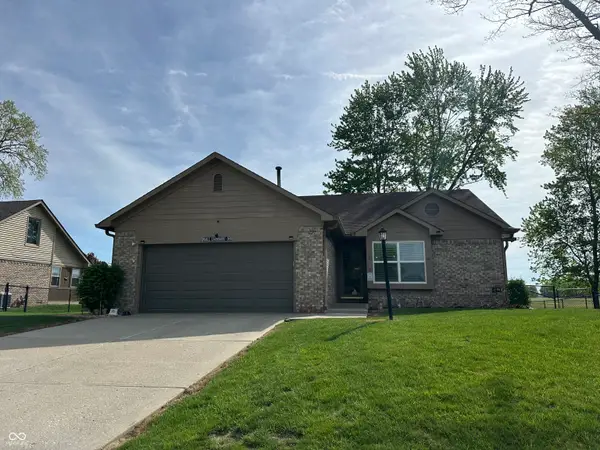 1009 Honeysuckle Drive, Mooresville, IN 46158