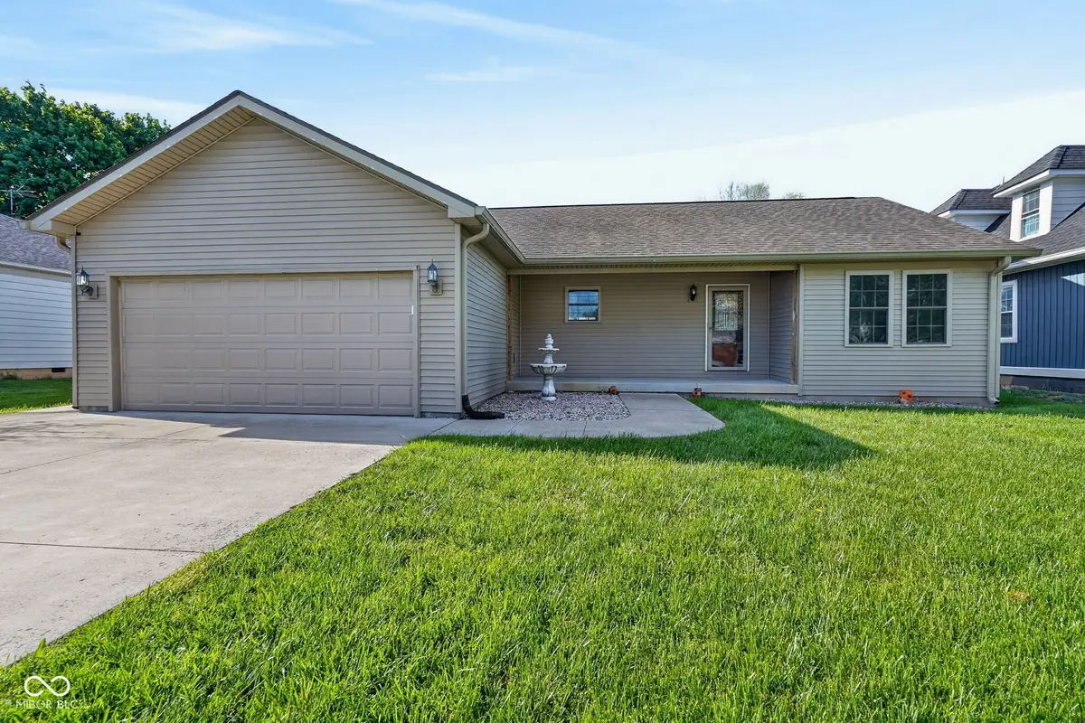 417 W Jackson Street, Knightstown, IN 46148 - #1