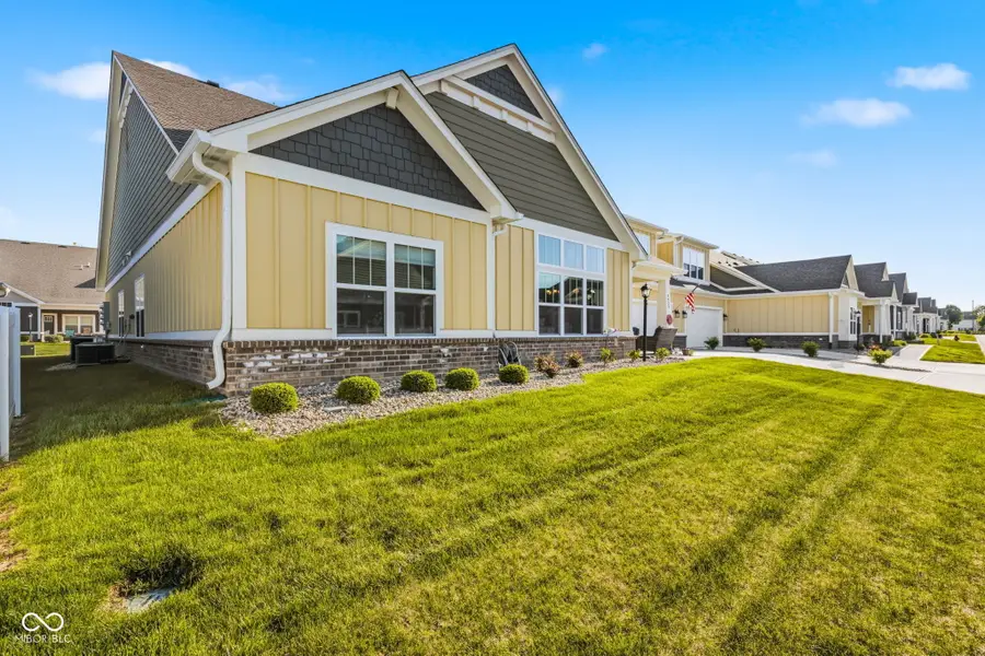 4423 W Preserve Pass, New Palestine, IN 46163 - #3