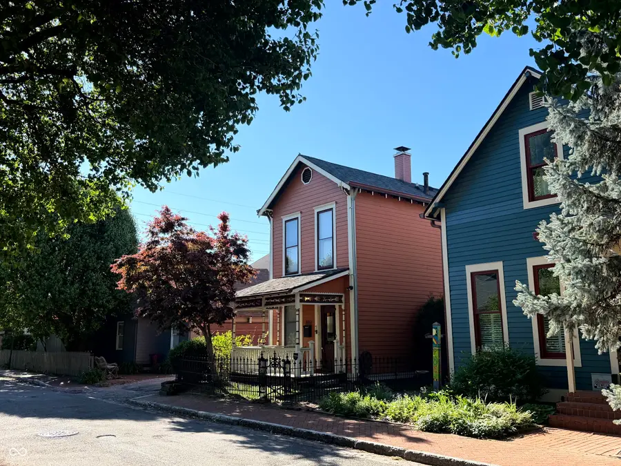 633 Lockerbie Street, Indianapolis, IN 46202 - #3