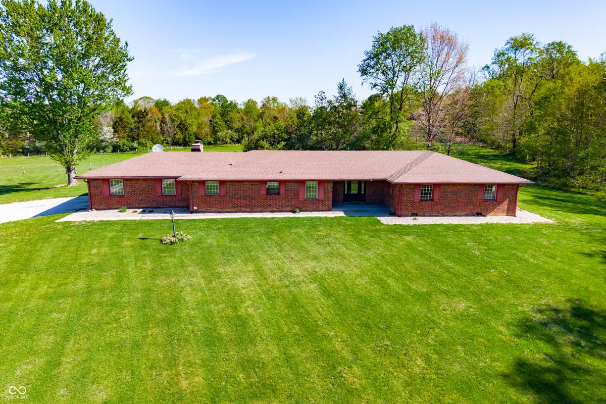 1546 W 750 S, Trafalgar, IN 46181 - #1