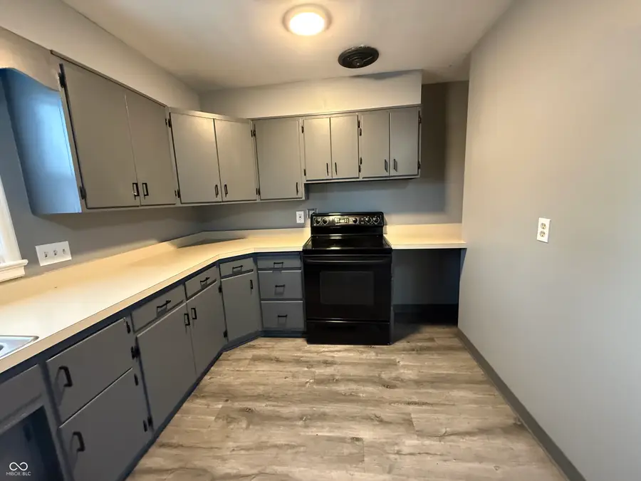 207 E Pine Street, New Market, IN 47965 - #3