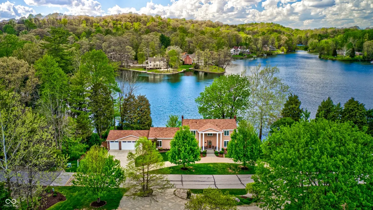 3806 N Foxcliff Drive E, Martinsville, IN 46151 - #1