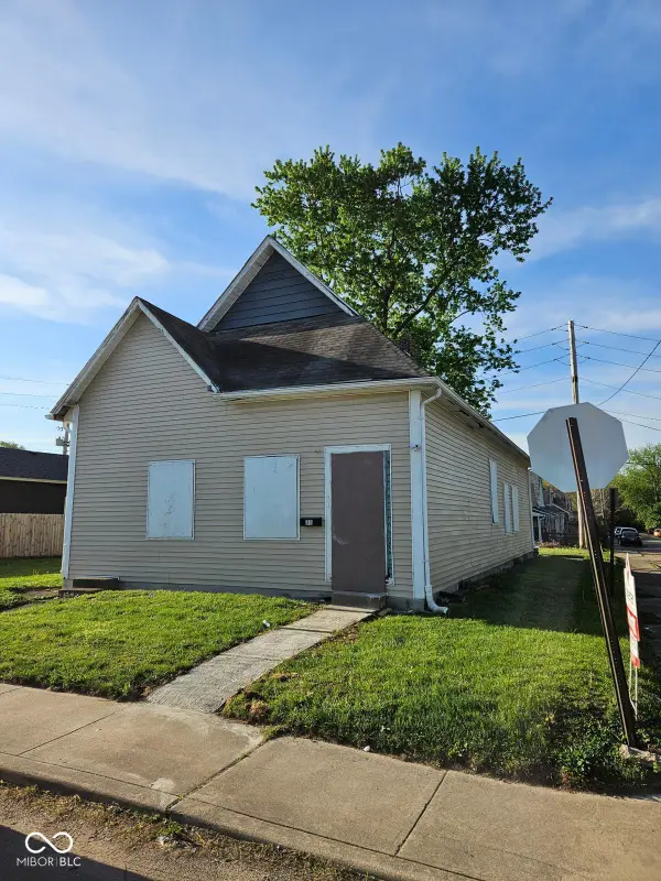 31 W Arizona Street, Indianapolis, IN 46225