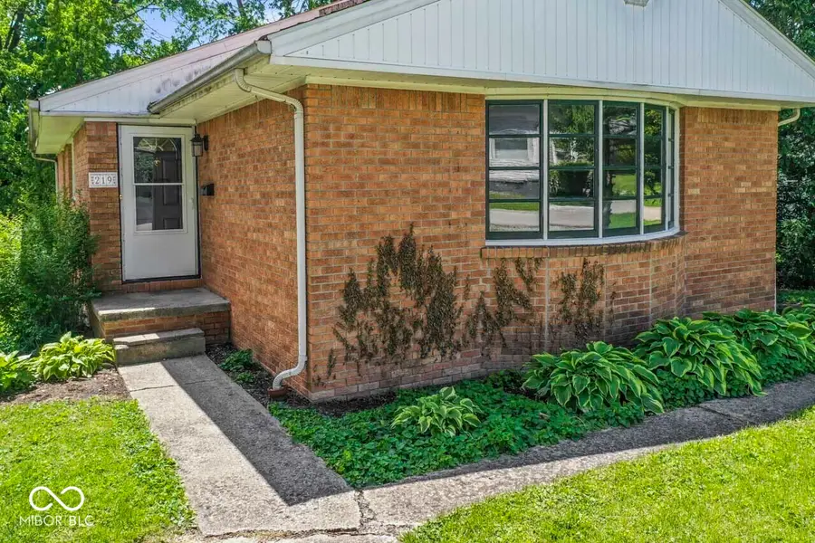219 W Taylor Street, Pendleton, IN 46064 - #2