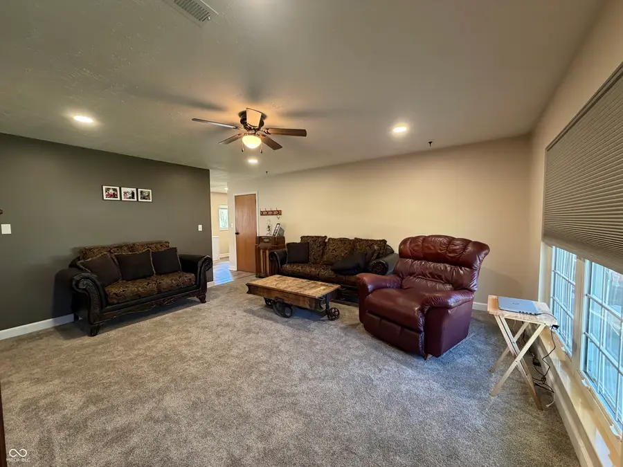 18 Circle Lane, Batesville, IN 47006 - #2