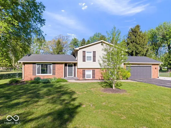 1352 Westwind Drive, Avon, IN 46123
