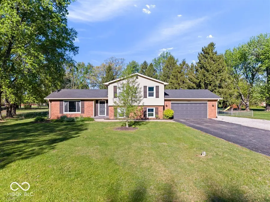 1352 Westwind Drive, Avon, IN 46123 - #2