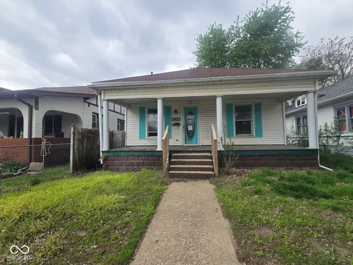 835 S 3rd Street, Clinton, IN 47842 - #1