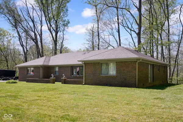 10912 Ole Foxe Road, Terre Haute, IN 47803