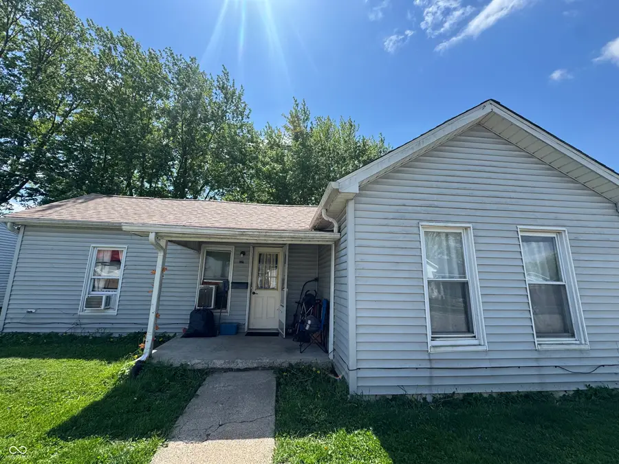 319 W Forsythe Street, Greensburg, IN 47240 - #2