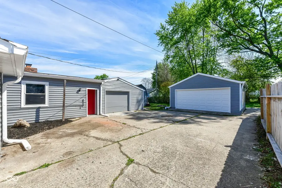 541 S Alpha Avenue, Brownsburg, IN 46112 - #3