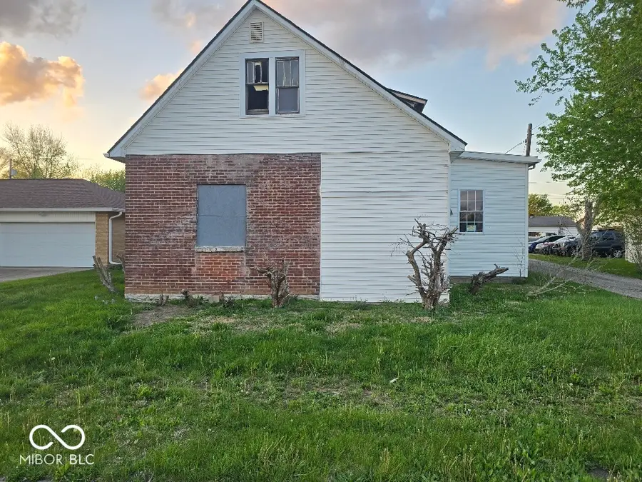 714 W Monroe Street, Alexandria, IN 46001 - #2