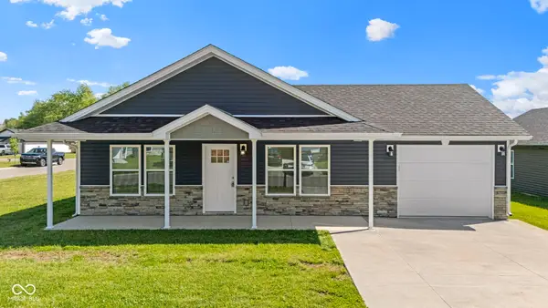 1213 Ironwood Pass Avenue, Scottsburg, IN 47170