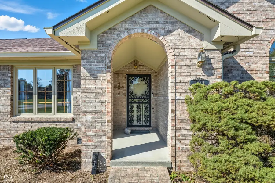 7424 Cindy Drive, McCordsville, IN 46055 - #2