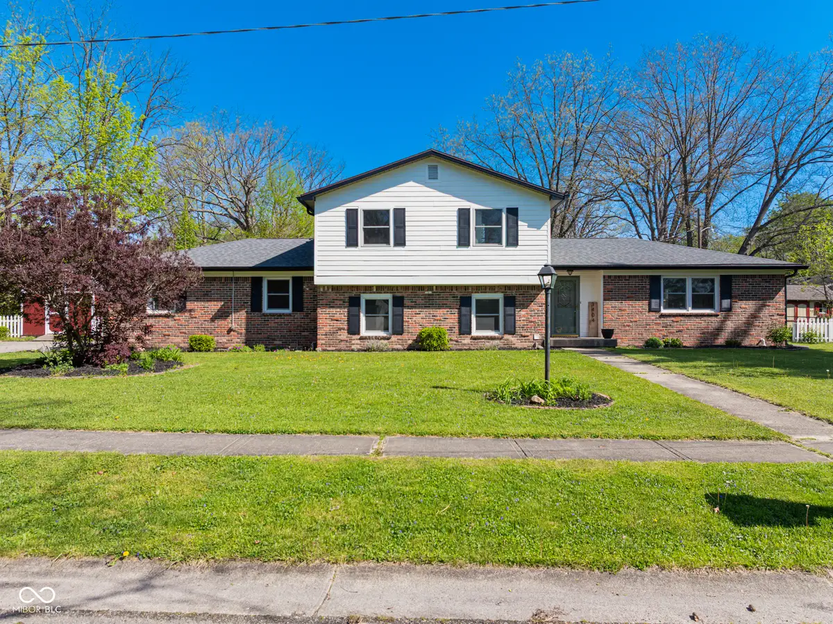 3404 W Robinwood Drive, Muncie, IN 47304 - #1