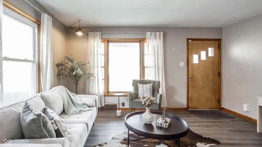 67 N 15th Avenue, Beech Grove, IN 46107 - #3