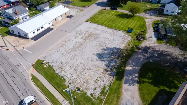 1001 W 3rd Street, Rushville, IN 46173