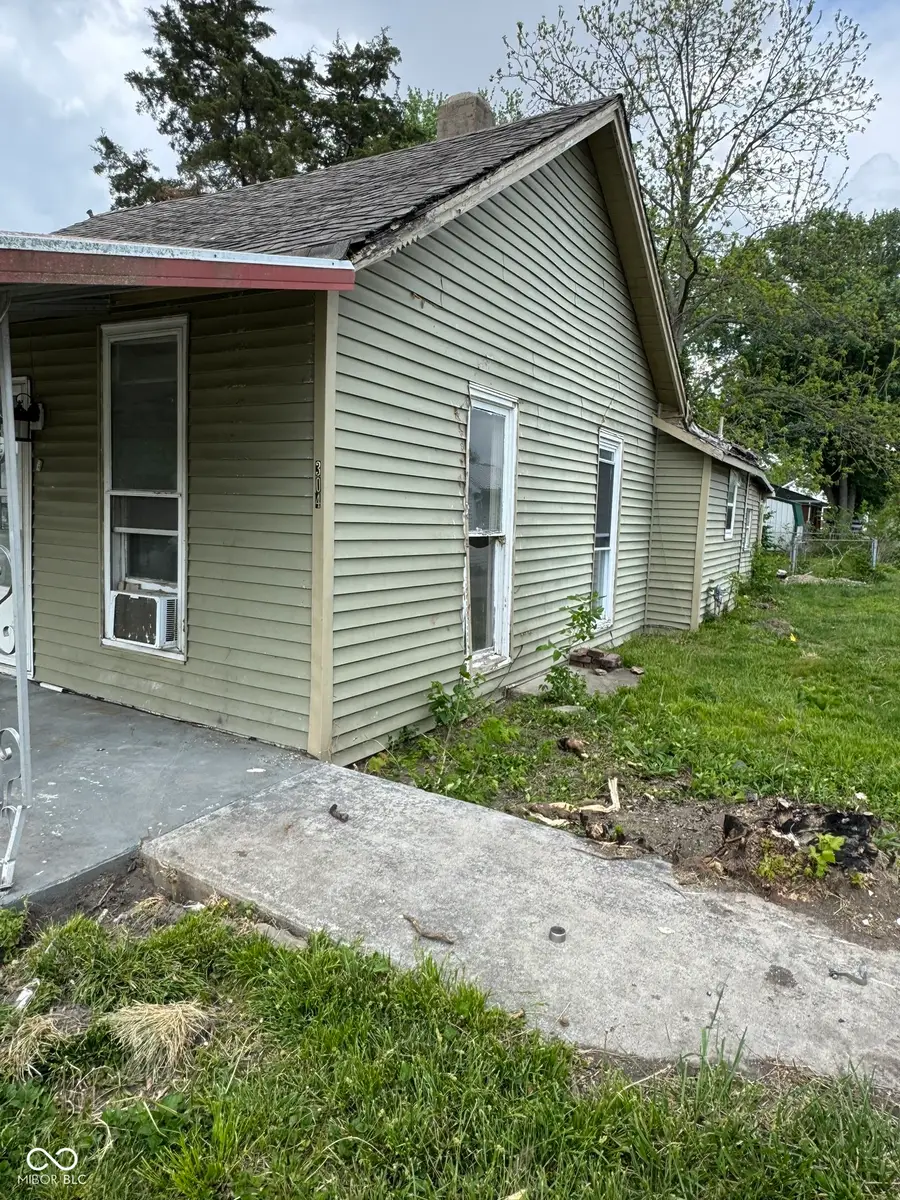 304 E Franklin Street, Saint Paul, IN 47272 - #2