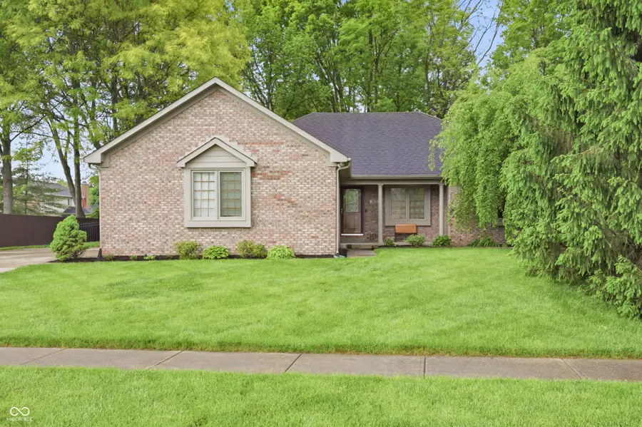 5475 Steven Drive, Greenwood, IN 46142 - #2