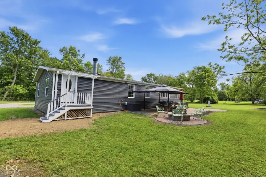 520 W 4th Street, Sheridan, IN 46069 - #3