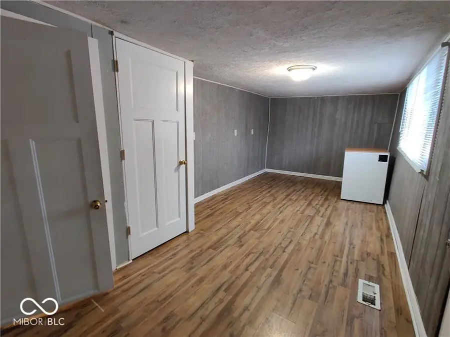 844 W Franklin Street, Shelbyville, IN 46176 - #2