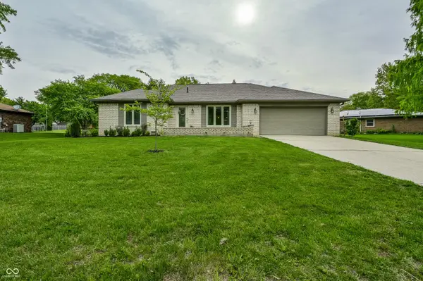 625 Valley Way Road, Greenwood, IN 46142