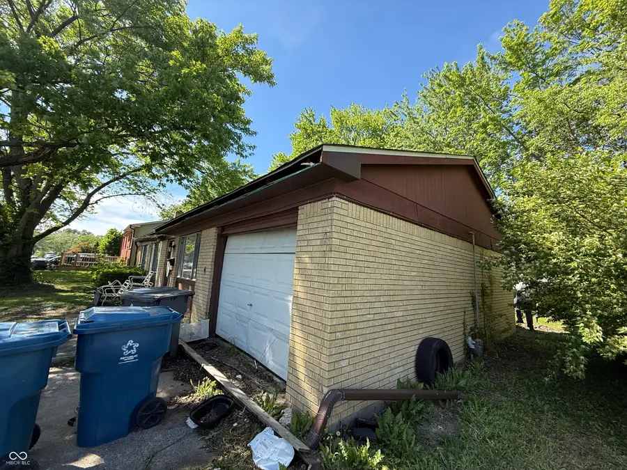 8538 Montery Road, Indianapolis, IN 46226 - #3
