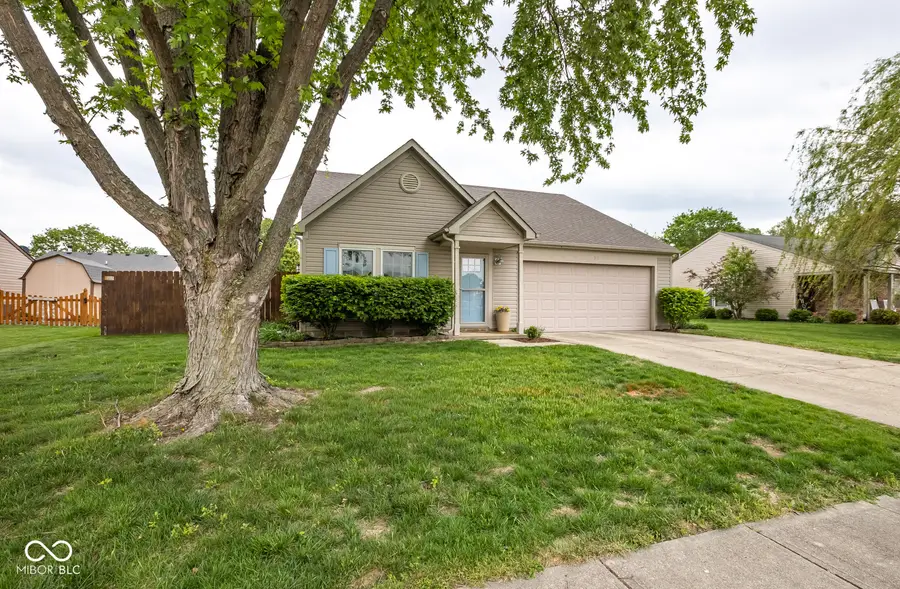 2037 Fullwood Drive, Brownsburg, IN 46112 - #3