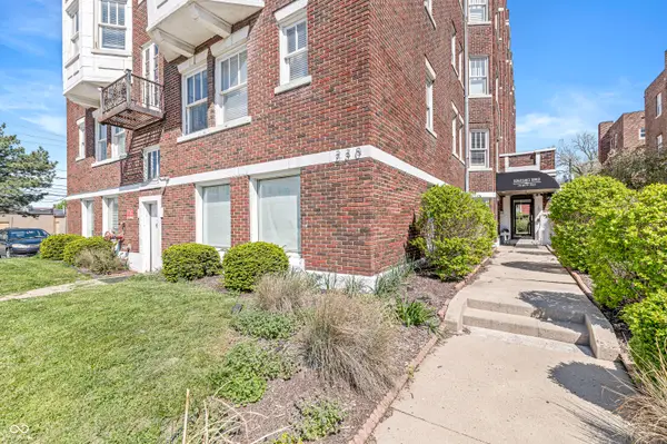 230 E 9th Street #302, Indianapolis, IN 46204