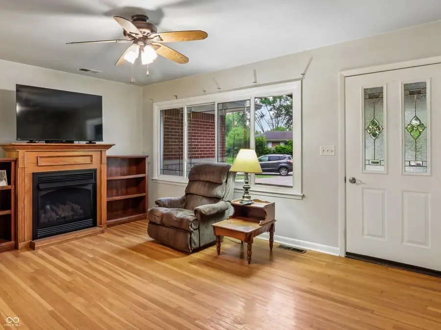 222 Pamela Parkway, Brownsburg, IN 46112 - #3