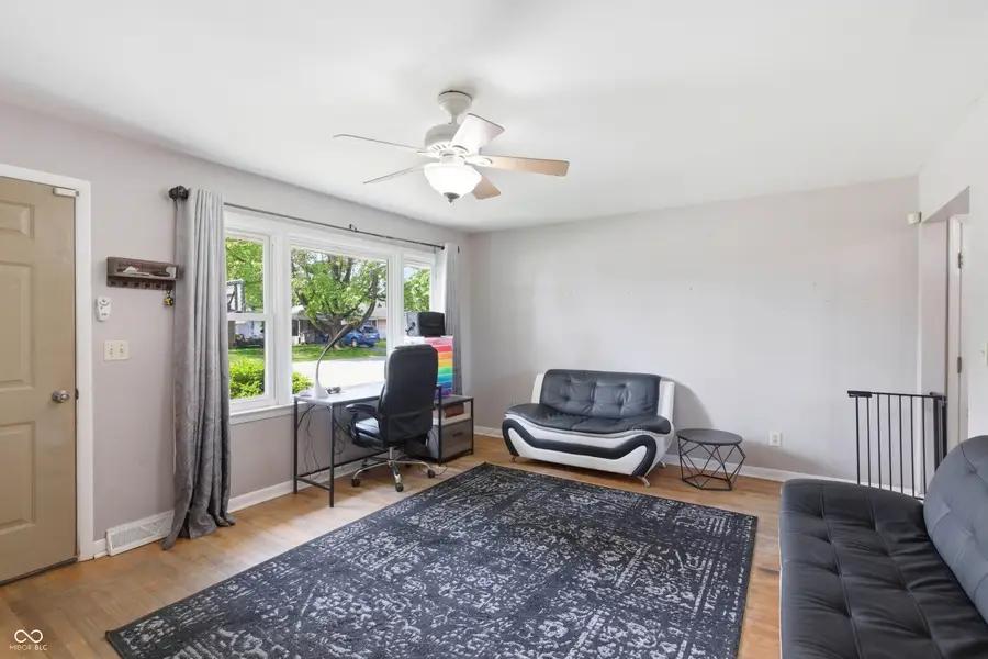 613 E 15th Street, Seymour, IN 47274 - #2