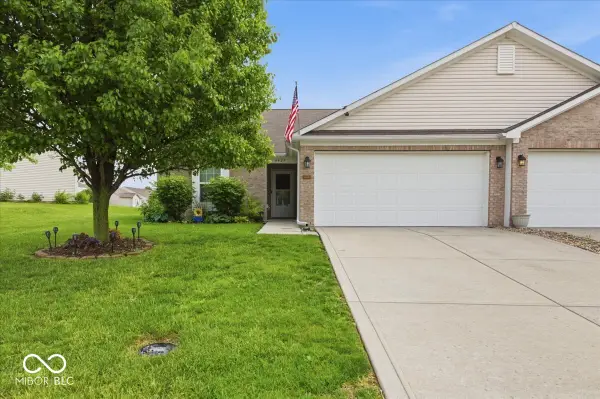 6429 Emerald Springs Drive, Indianapolis, IN 46221