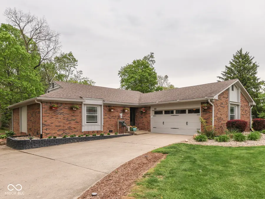 504 Oak Boulevard South Drive, Greenfield, IN 46140 - #2
