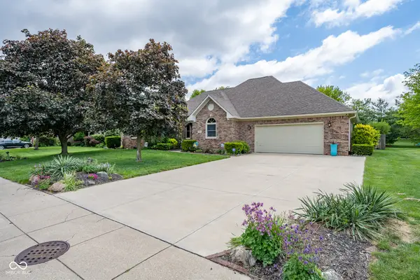 231 Meadowview Lane, Greenwood, IN 46142