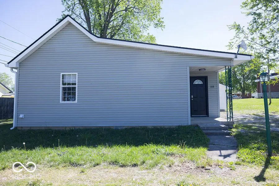108 N Summit Street, Summitville, IN 46070 - #2