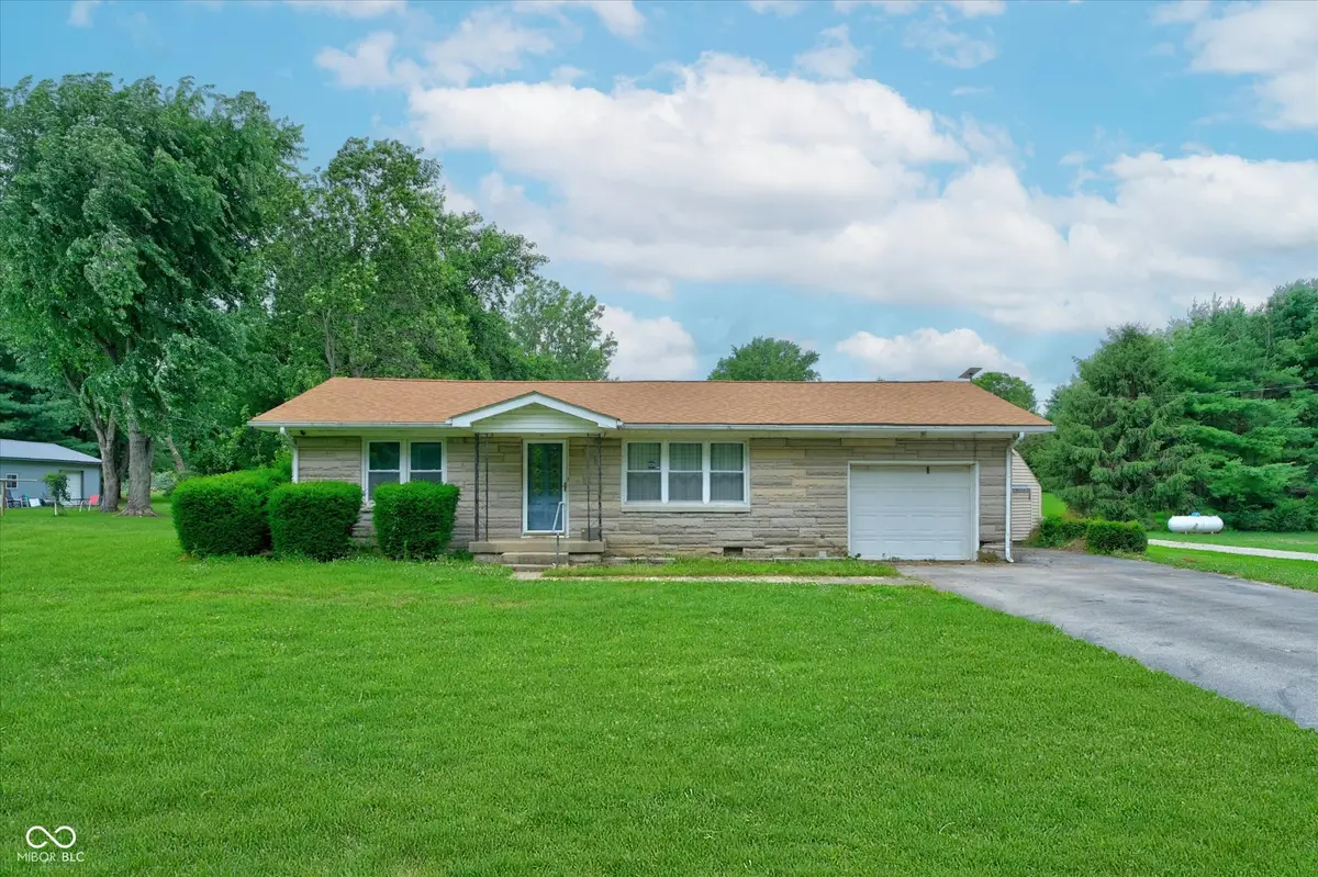 4150 W 600 S, Shelbyville, IN 46176 - #1
