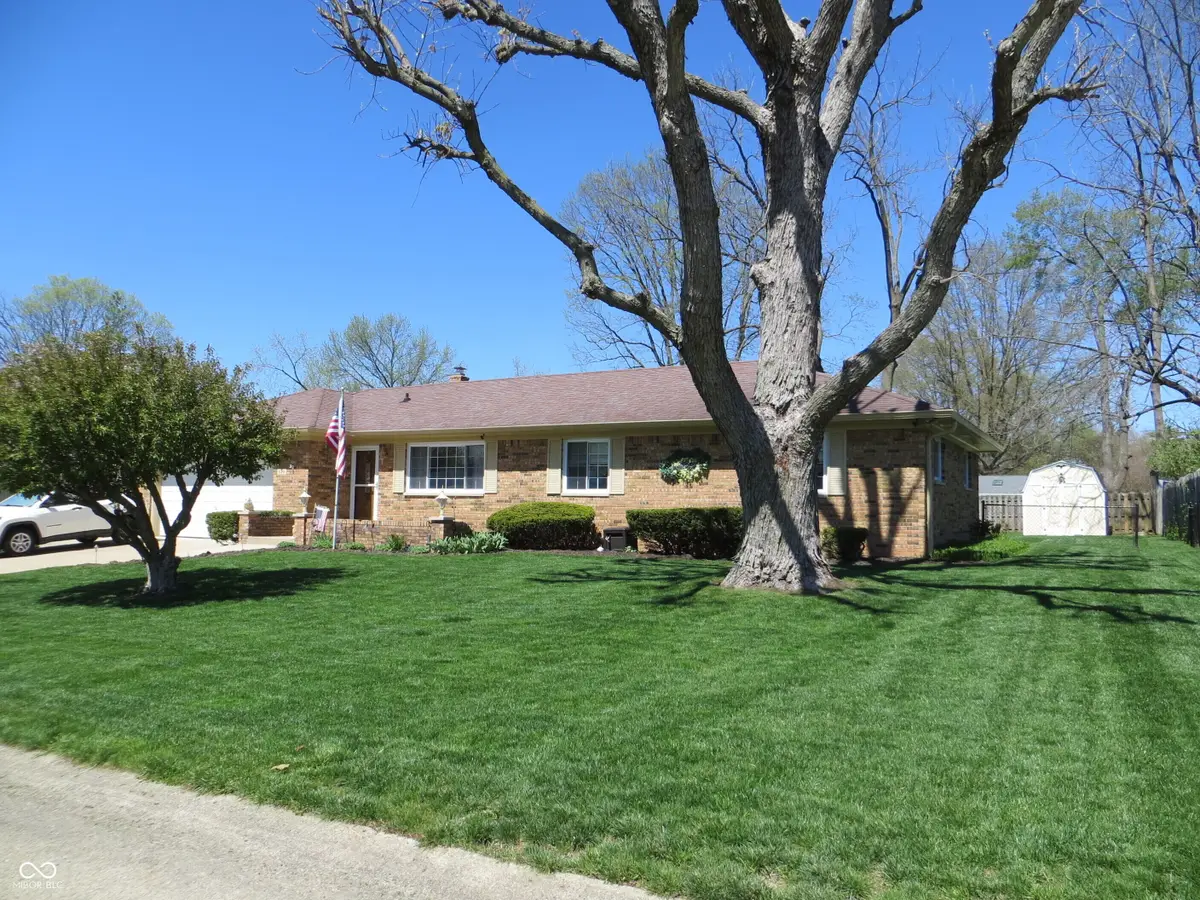 628 W Ralston Road, Indianapolis, IN 46217 - #1