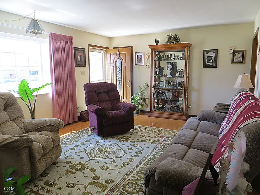628 W Ralston Road, Indianapolis, IN 46217 - #3