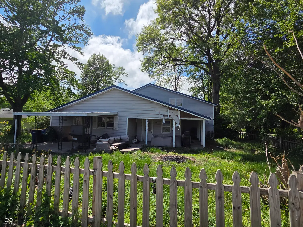 215 E Collins Street, Brazil, IN 47834 - #1