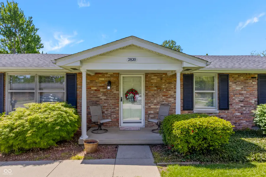 2820 Wedgewood Drive, Columbus, IN 47203 - #3