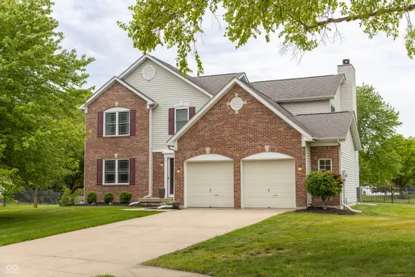 594 Homestead Lane, Greenwood, IN 46142