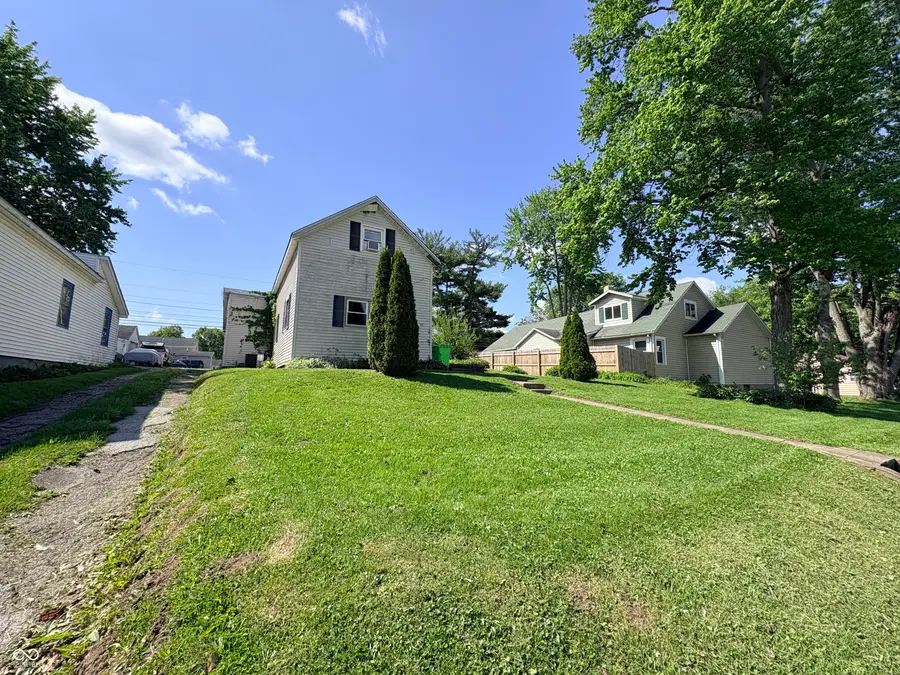907 Lane Avenue, Crawfordsville, IN 47933 - #2